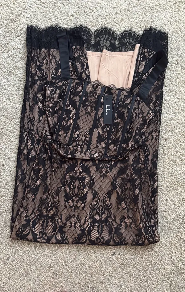 Formal Lulus Dress - Image 2