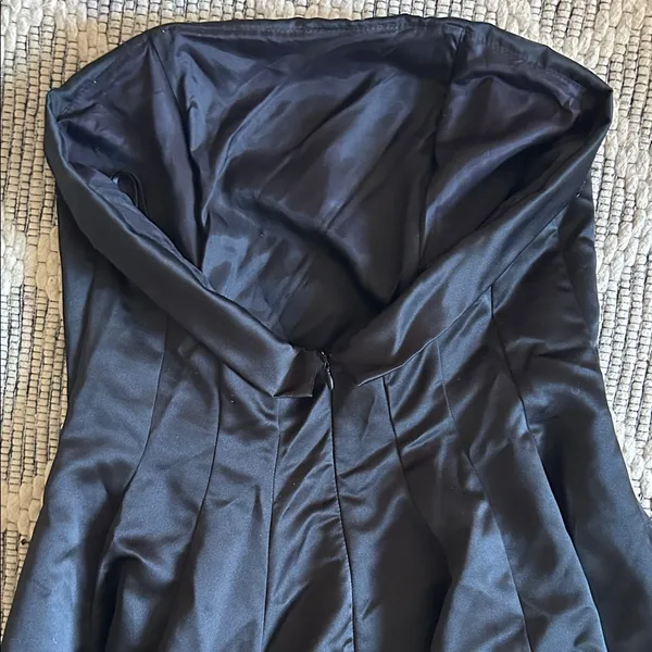 Black Victorian Strapless Satin A-Line Gown Floor-Length Formal Evening Dress - Image 5