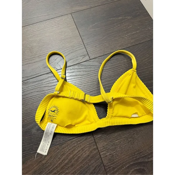 Hollister Women’s Medium Yellow Swim Top - Image 2