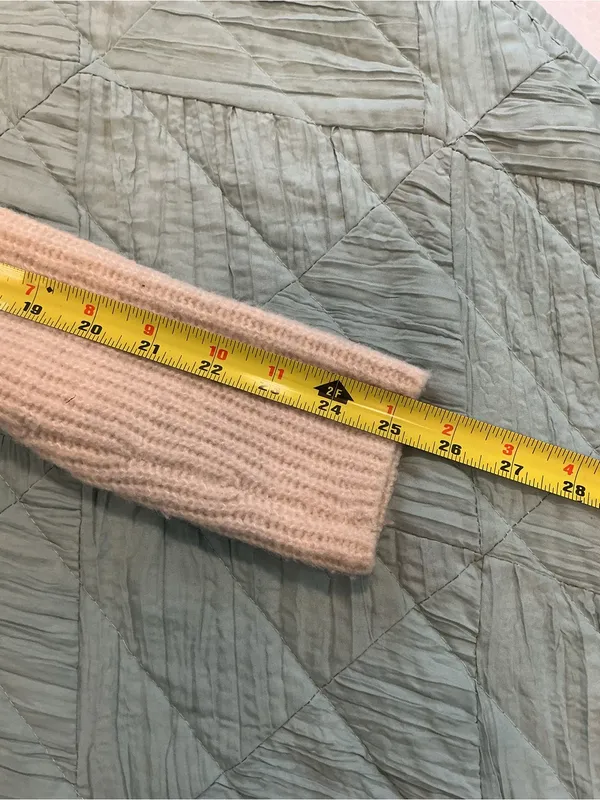 Banana Republic Ribbed V-Neck Sweater - Cream - Image 4