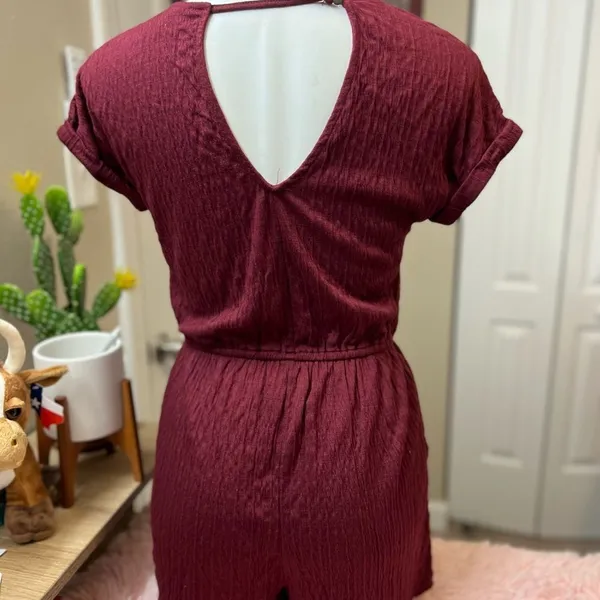 Universal Thread Maroon Textured Short Sleeve Romper Women’s XS Red - Image 3