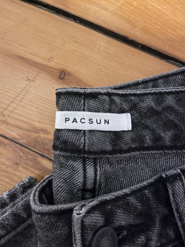PacSun Black Mom Jeans Ripped - Image 4
