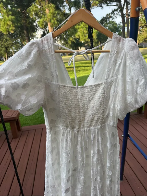 ASTR THE LABEL Sandy White Burnout Polka Dot Puff Sleeve Midi Dress Size S - Image 7