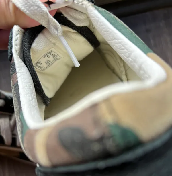 Vans 6.5  camo Women - Image 3