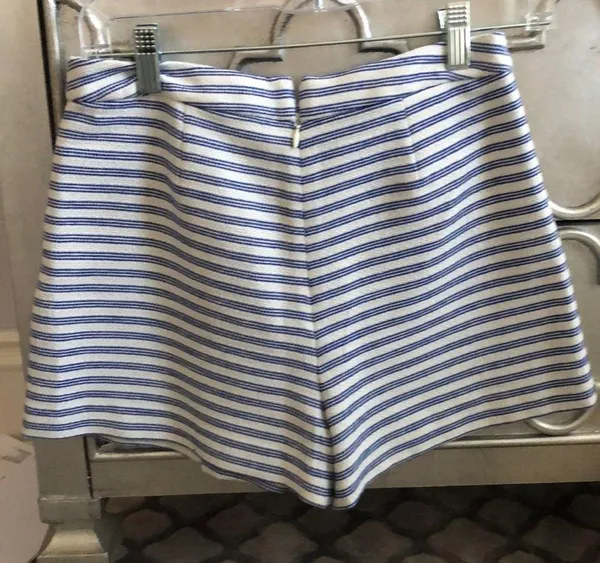 NWT BCBG Generation Dress Shorts - Image 4