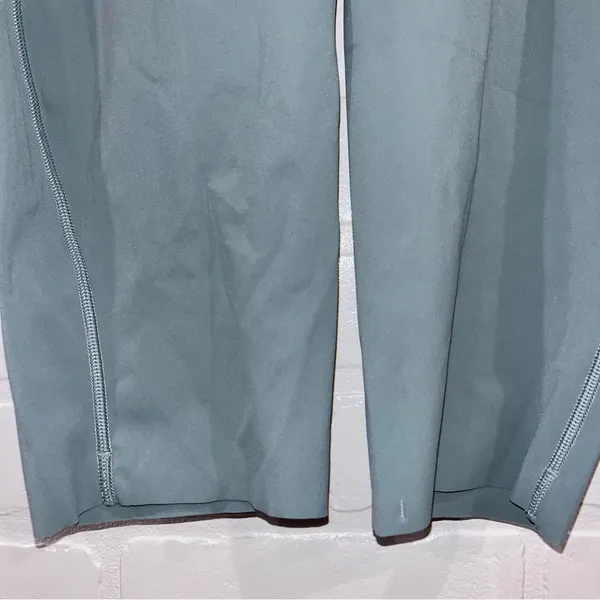 Lululemon Base Pace High-Rise Tight 25” in Misty Glade - Image 13