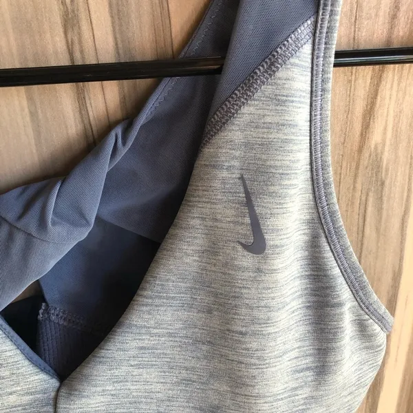 Nike sports bra blue in color size large blue Nike sports bra twist bra workout - Image 3