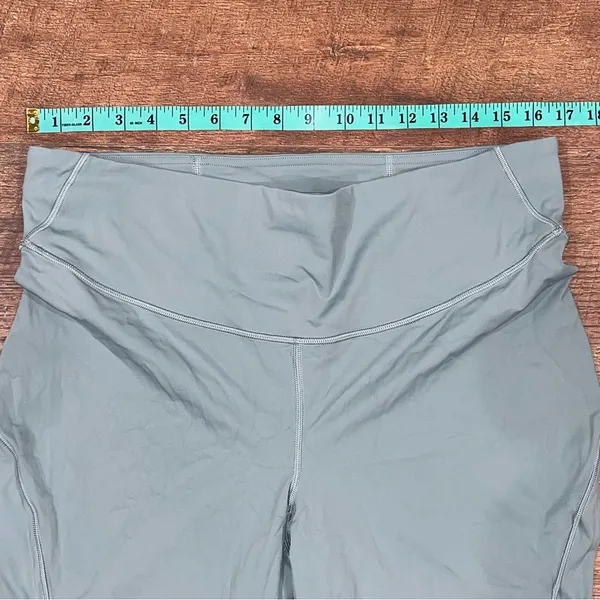 Lululemon Base Pace High-Rise Tight 25” in Misty Glade - Image 15