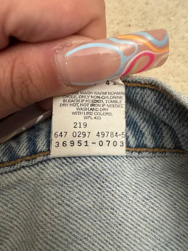 vintage 1997 light wash Orange Tab Levi’s shorts - Image 3