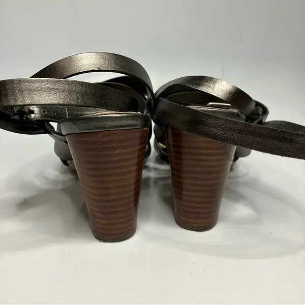 Lands End silver leather Strappy Sandals size‎ 9.5 - Image 5