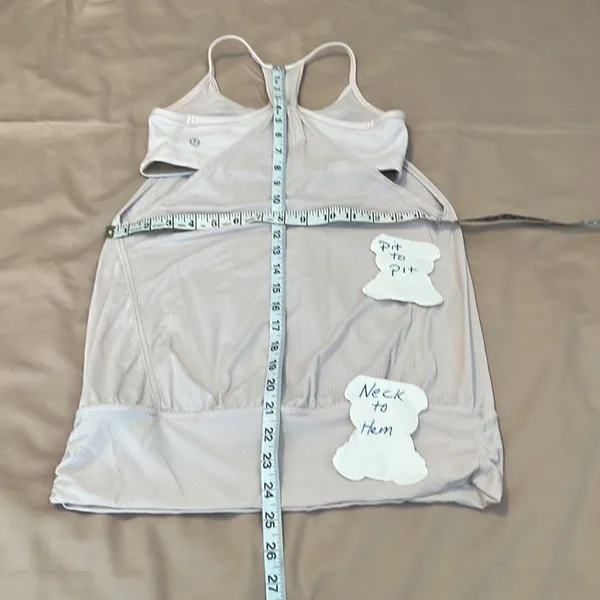 Lululemon size small sleeveless blush workout top built in bra GUC - Image 4