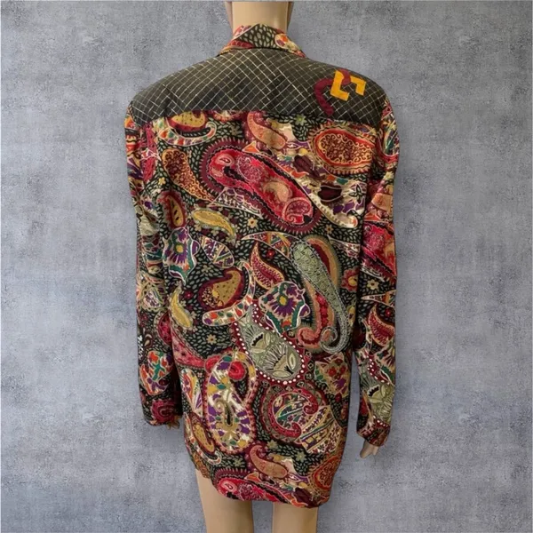 Canvasbacks Colorful Paisley Women's Jacket size M Red Size M - Image 2
