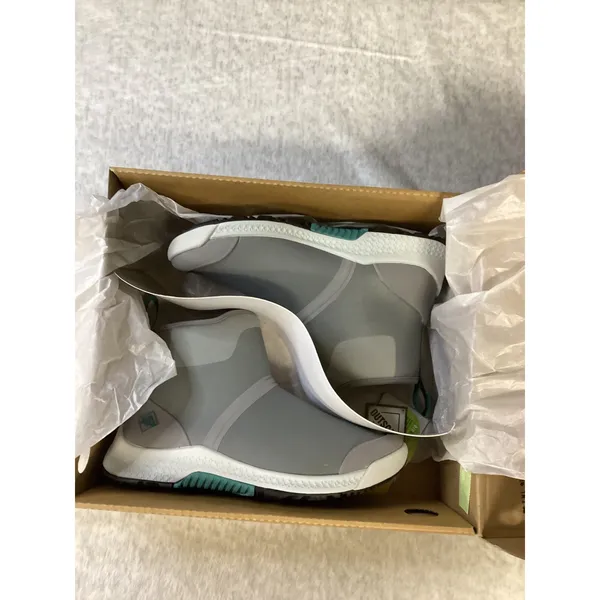 Muck Boot Company Women Outscape Chelsea Gray‎ Waterproof Boots OSCW-101 Size 10 - Image 3
