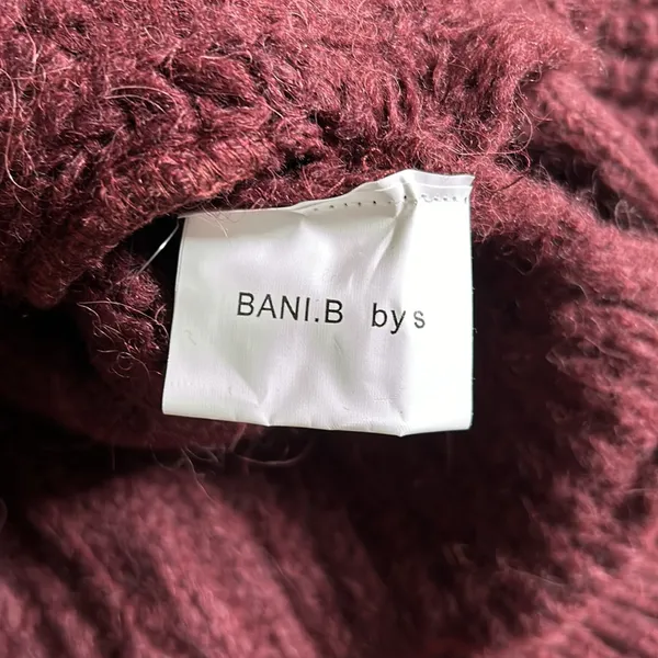 Bani.b burgundy sweater - Image 4