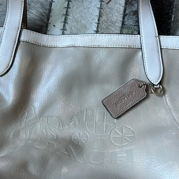 COACH Vintage Horse and Carriage Leather Tote Bag Creme - Image 2