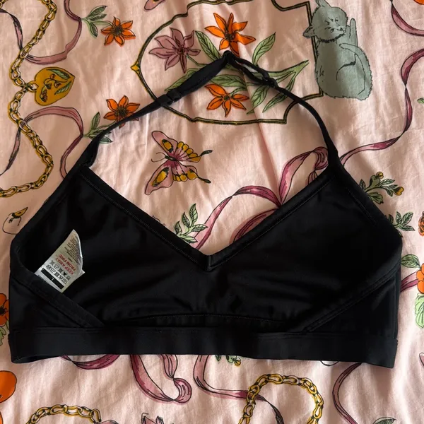 Gymshark Minimal Halterneck Sports Bra Black - Image 4