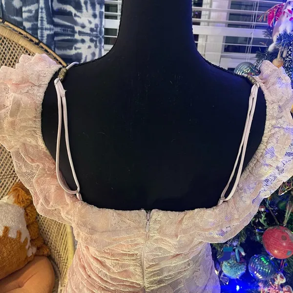 Hello Molly 🎀NWT Hello Monday Monday to Sunday Lace Off Shoulder Mini Dress in Blush Sz 8/L - Image 12