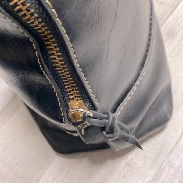 Black faux leather top handle bag - Image 4