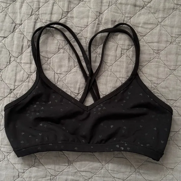 Beyond Yoga Hearts PowerShine Double Back Bra in Black Size Medium - Image 3