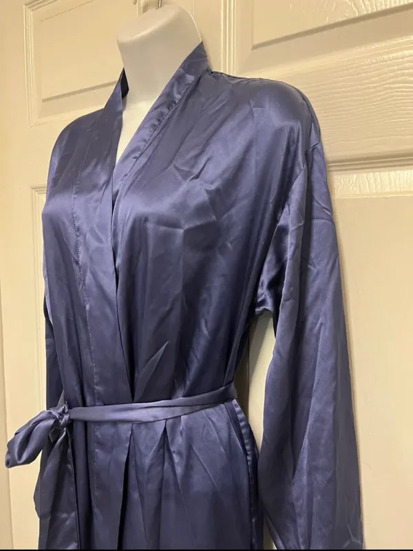 Victoria's Secret Navy Satin Short Robe - Image 3