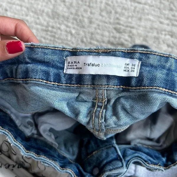 Zara Distressed short shorts - Image 4