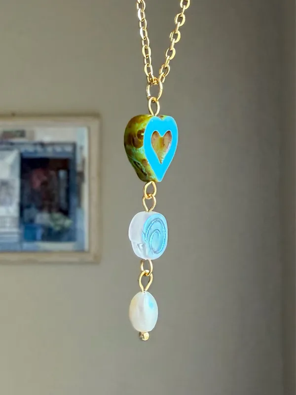 Handmade Czech glass beads & freshwater pearl gold tone stainless necklace🍃🌀🩵 - Image 5