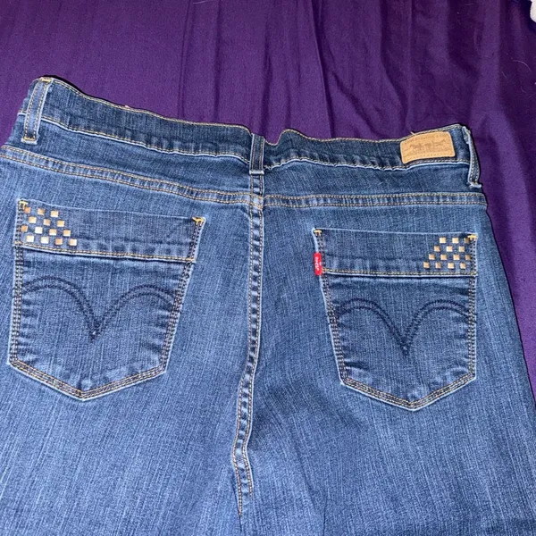 Levi’s Perfectly Slimming Jeans 512 - Image 4