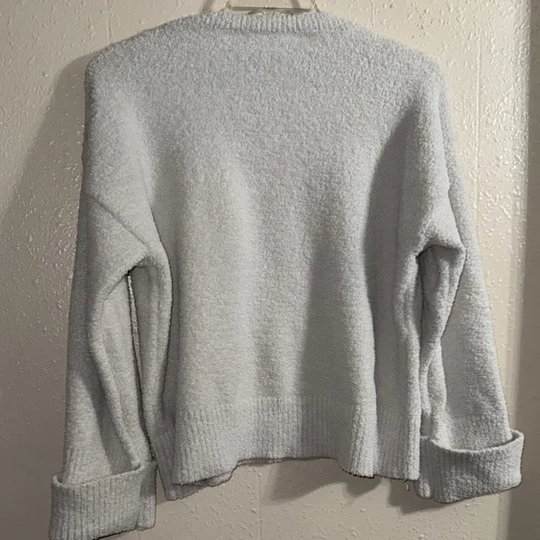 Cozy Sweater with Red Heart Accents - Image 9
