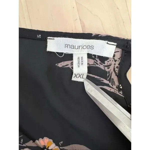 Maurices Black Floral Glitter Top Tunic XXL Criss-Cross Long Sleeve Pullover - Image 10