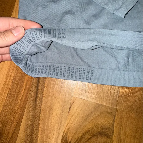 Athleta 54023 long sleeve grey under layer top size large compression‎ workout - Image 2