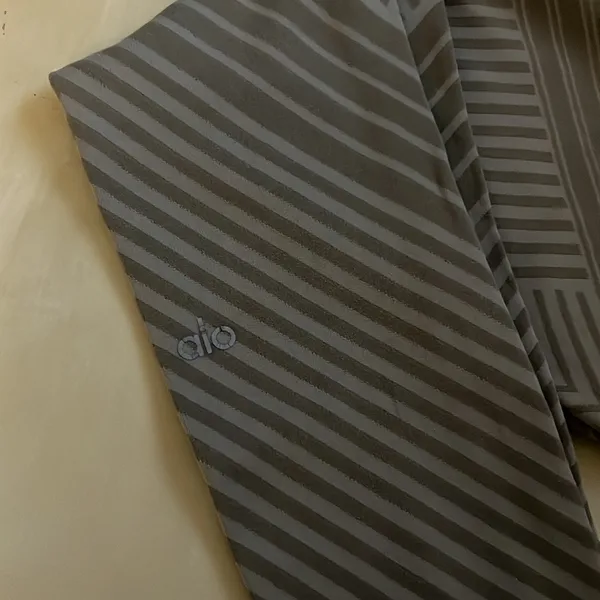 Alo leggings - Image 3
