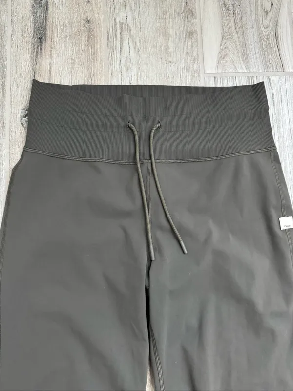 Vuori Daily Jogger Medium In Oregano - Image 6