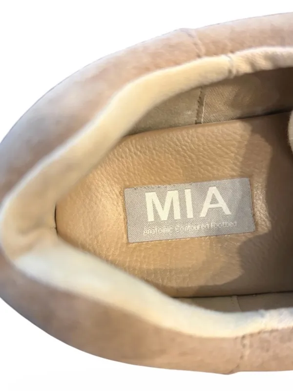 MIA Women’s Sprint Sneakers Neutral Stone Suede Upper with Low Platform Sole 9M - Image 5