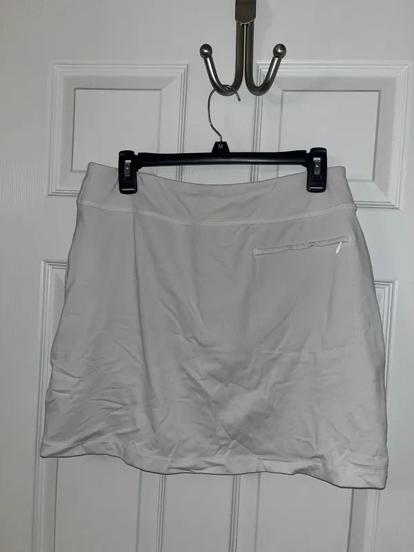 White Golf Skirt Size M - Image 2