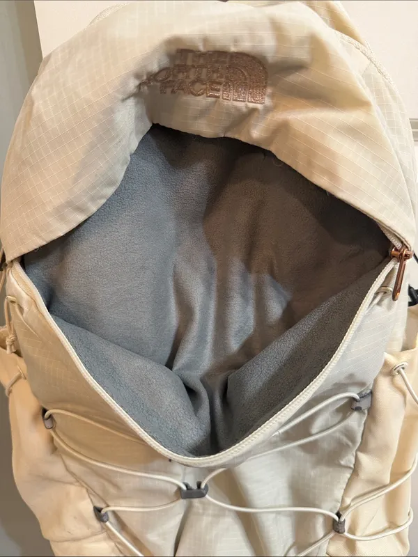 Cream & Rose gold The North Face Borealis bungee laptop Backpack - Image 4