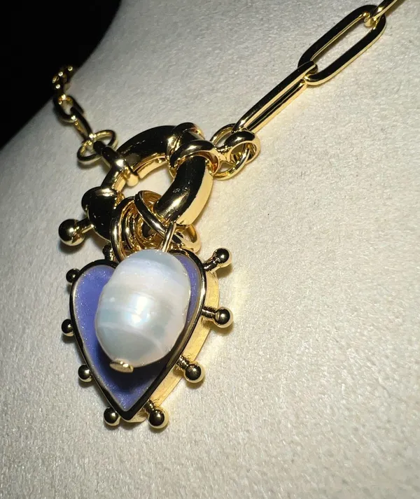 Handmade ✨ Chic Gold Chain Necklace with Heart & Pearl Charm ✨ - Image 4
