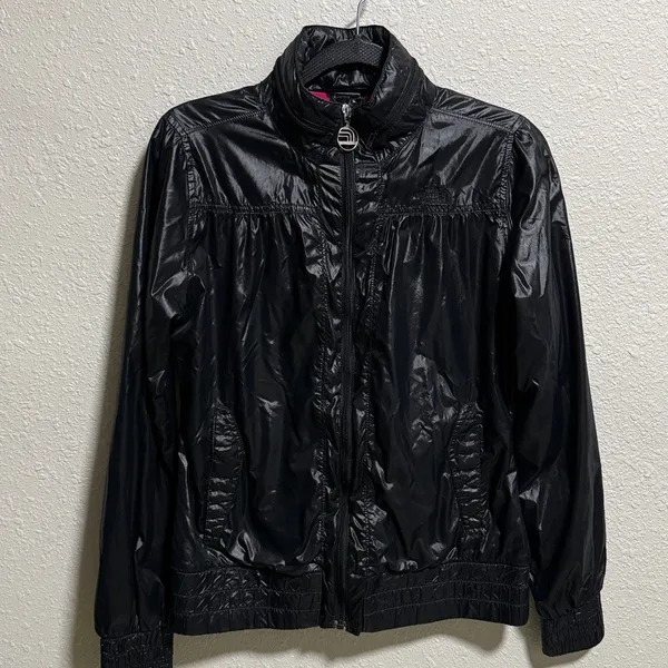 The North Face Hide away hoodie Woman's Black Shiny Windbreaker Full‎ Zip Small - Image 6