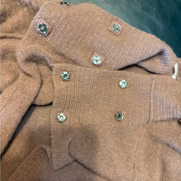 Free People Soft Mauve Knit Cardigan Wool and Alpaca Blend. Size M - Image 14