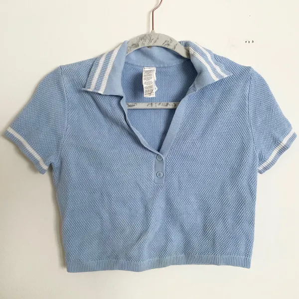 Alo Yoga Tennis Club Sweater Knit Cropped Polo Seashell Blue/White XS - Image 2
