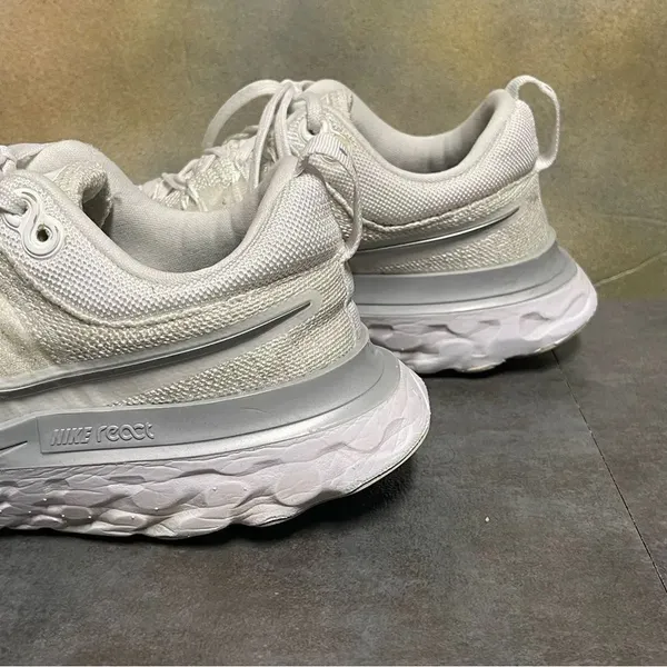 Nike React Infinity Run Flyknit 2 Women's White Sneakers Size 7.5 - Image 7