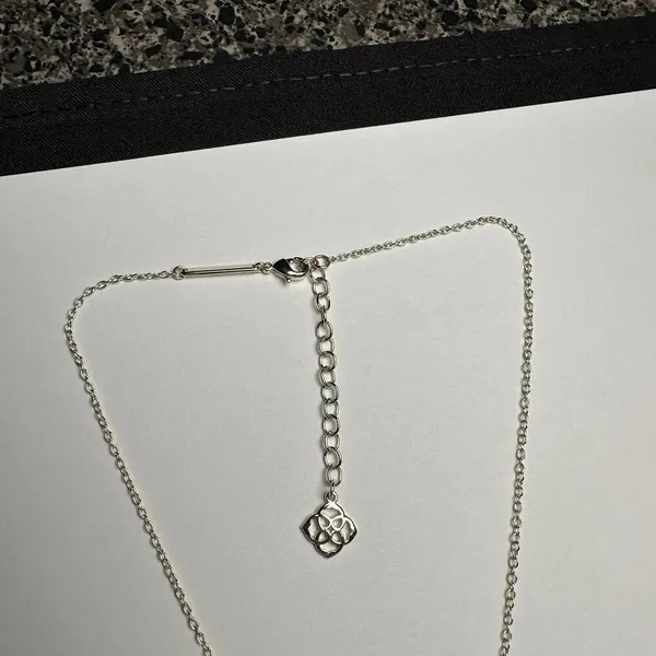 Kendra Scott Dichronic Glass Pink Gold Tone Necklace Adjustable Length - Image 4