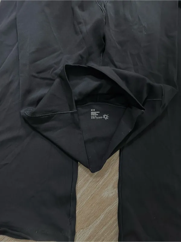 Offline Aerie High-Waist Black Flare Leggings - Image 2