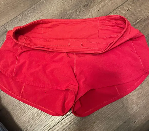 Lululemon Speed Up Shorts 2.5 - Image 4