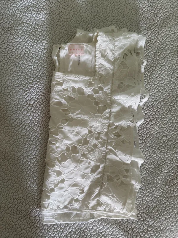 Entro White lace top - Image 7