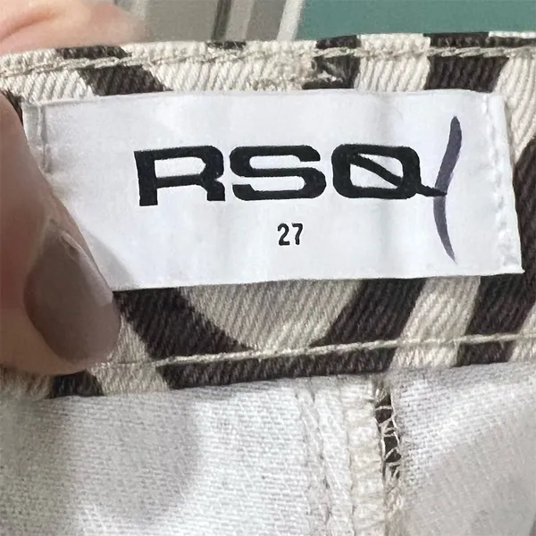 RSQ Women's Wave Print Casual Shorts Brown & White Size 27 Standard - Image 5