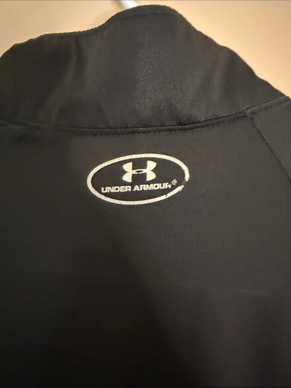 Under Armour Black Long-Sleeve 1/4 Zip Performance Top with White Logo - Image 7