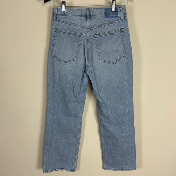 Abercrombie &‎ Fitch The Ankle Straight Ultra High Rise Jean Size 28/6s - Image 3
