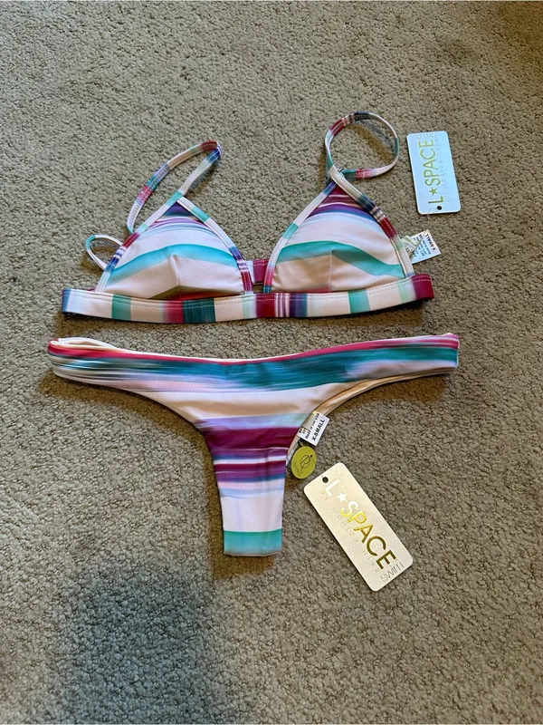 NWT L*Space Mirage triangle Itsy Cut bikini set extra small - Image 2