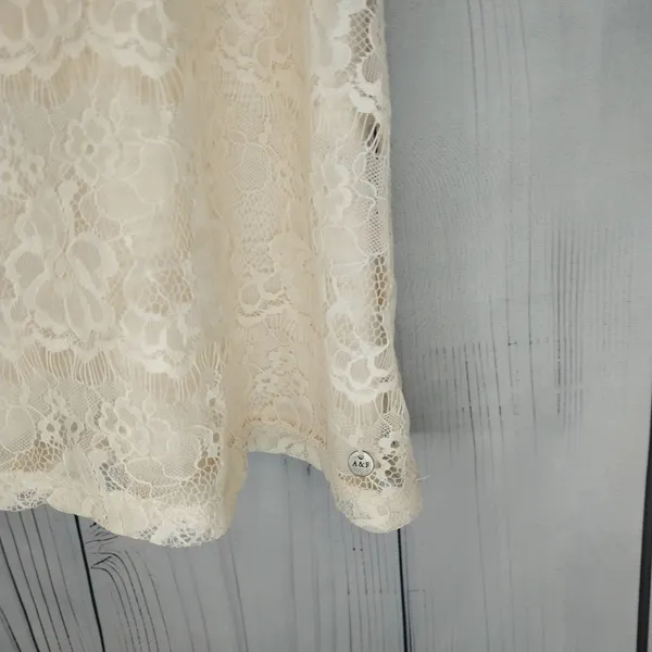 Abercrombie & Fitch Boho Y2K Lace Racerback Tank Top - Image 3