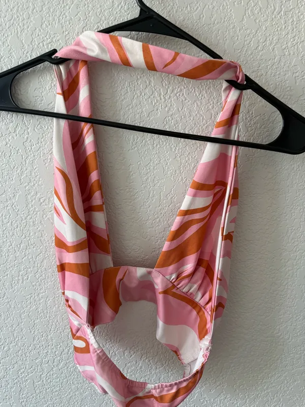 Princess Polly Halter Top - Image 3